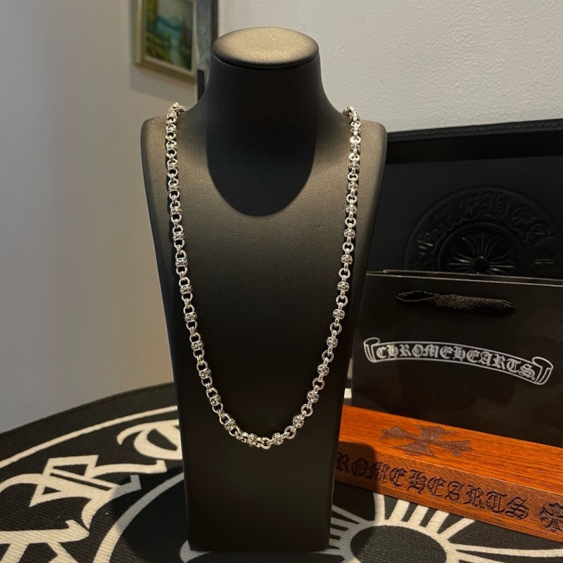 Ch*0me He**ts necklaces